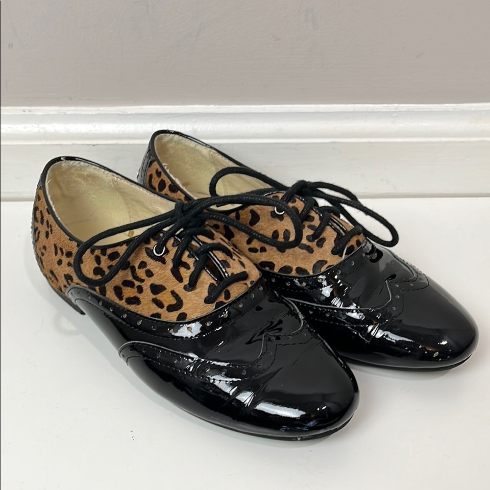 Venettini Oxford lace up shoes